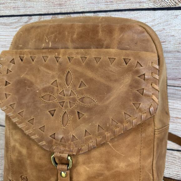 BORN Brown Leather Backpack Bag Distressed Bohemian Laser Cut Fringe Festival - Picture 4 of 16